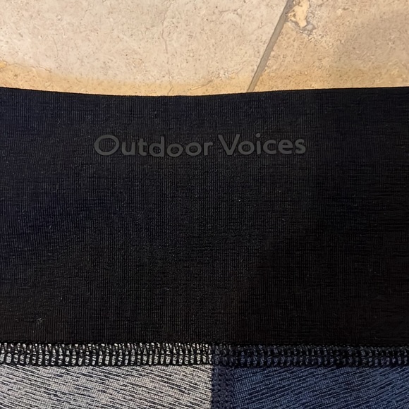 Outdoor voices biker short - Picture 3 of 4